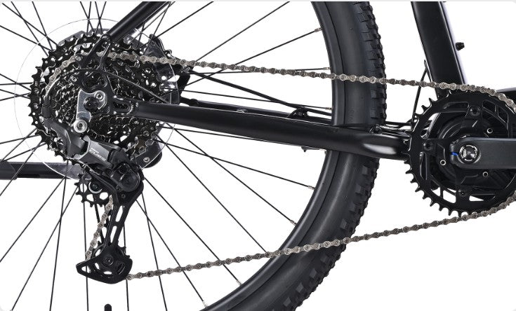 Shimano Cues 10-speed gearing, you’ll enjoy smooth, reliable shifts on this electric mountain bike, no matter how rugged the terrain gets. (Shift sensor included.)
