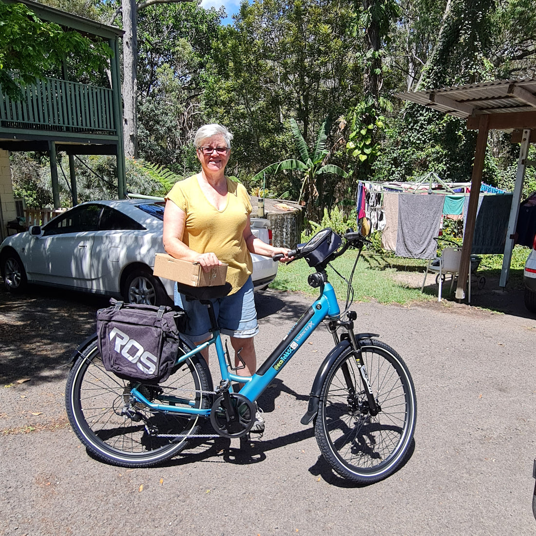 Vicky with her new VelectriX Urban+ Ocean e-bike